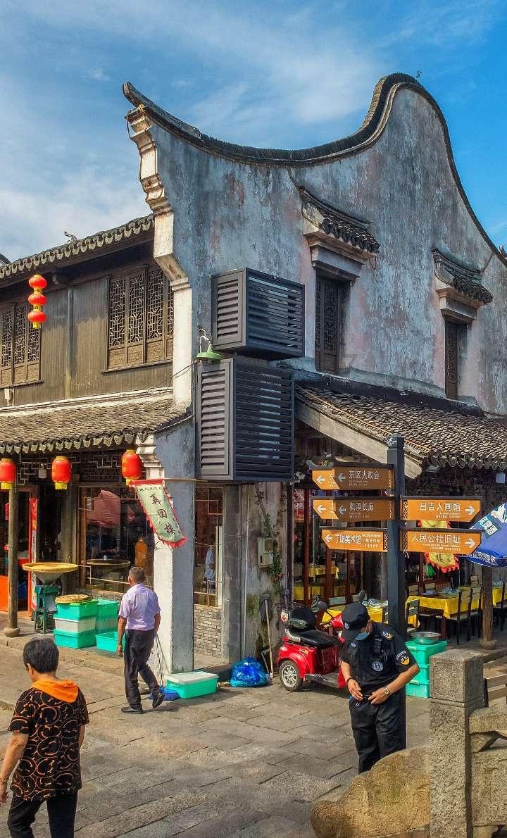 究竟什么才是真感情？真的能够拥有真感情吗？游戏画面